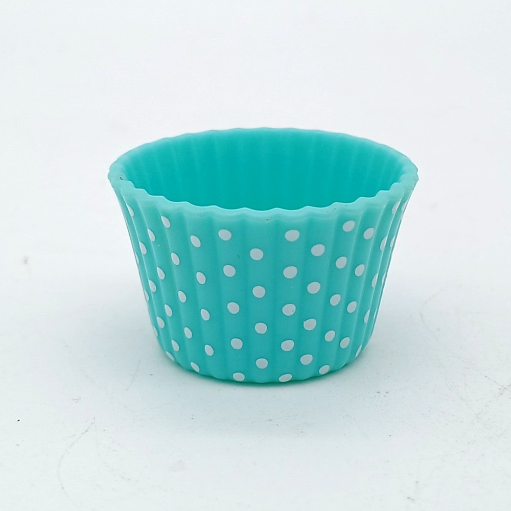 American Girl 2010 Baking Table & Treat Doll Replacement: Blue Cupcake Liner